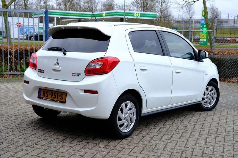 Occasion Mitsubishi Space Star Intense 71 PK (52 kW) 2018 Wit Hatchback