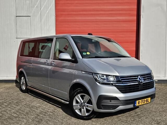 Grijs Gebruikt 2021 VW Caravelle MPV | € 47.500 (Eerlijke prijs) - Afbeelding 1/4