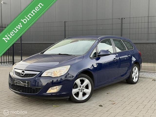 Occasion Opel Astra Edition 101 PK (74 kW) 2011 Blauw Stationwagen