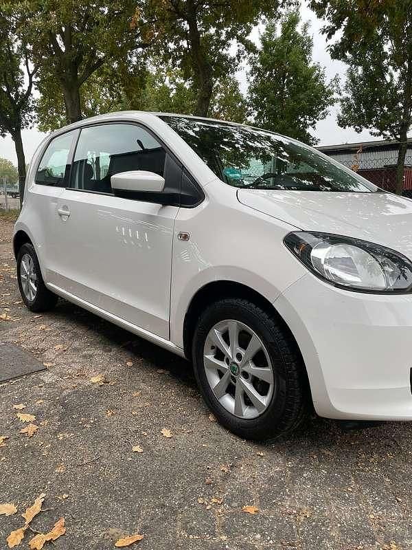 Wit Gebruikt 2012 Skoda Citigo Easy Hatchback | € 3.500 (Eerlijke prijs) - Afbeelding 1/4