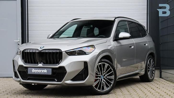 Gebruikt 2025 BMW iX1 M Sport SUV | € 64.950 (Goede deal) - Afbeelding 1/4