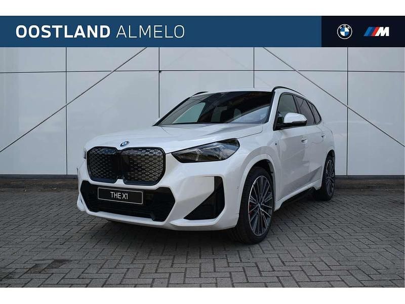 Cape york green Nieuw 2025 BMW iX1 Executive SUV | € 62.046 (Goede deal) - Afbeelding 1/4
