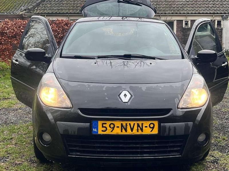 Occasion Renault Clio II Authentique 75 PK (55 kW) 2010 Zwart Hatchback