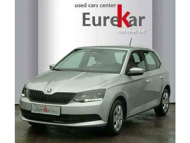 Grijs Gebruikt 2017 Skoda Fabia Active Sedan | € 9.290 (Goede deal) - Afbeelding 1/4