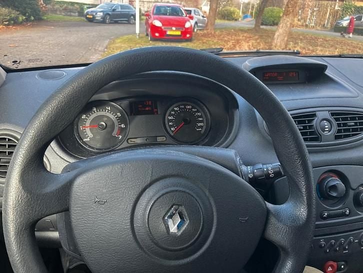 Occasion 2008 Renault Clio R.S. Hatchback | € 2.950 (Eerlijke prijs) - Afbeelding 1/4