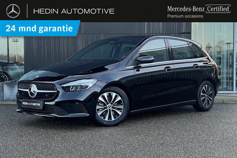 Zwart Gebruikt 2025 Mercedes B180 Edition MPV | € 41.900 (Duur) - Afbeelding 1/4