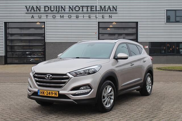Wit Occasion 2015 Hyundai Tucson Comfort SUV | € 17.950 (Eerlijke prijs) - Afbeelding 1/4