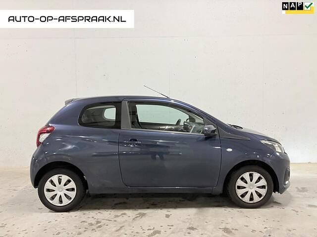 Blauw Gebruikt 2016 Peugeot 108 Active Hatchback | € 4.999 (Goede deal) - Afbeelding 1/4