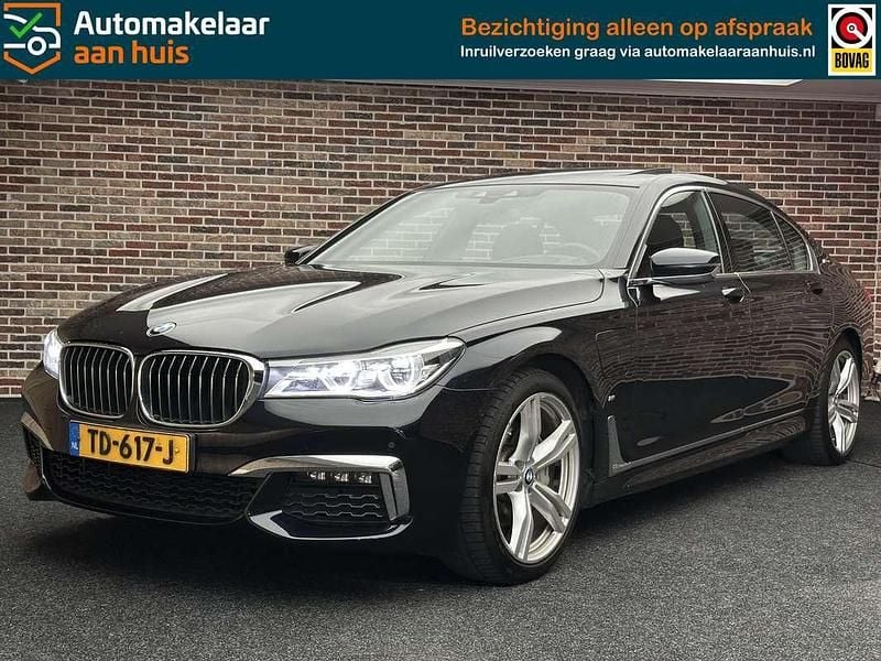 Zwart Gebruikt 2018 BMW 740 Executive Sedan | € 37.495 (Iets duurder) - Afbeelding 1/4