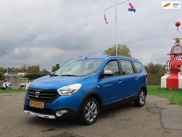 Blauw Gebruikt 2015 Dacia Lodgy Stepway MPV | € 6.950 (Super prijs) - Afbeelding 1/4