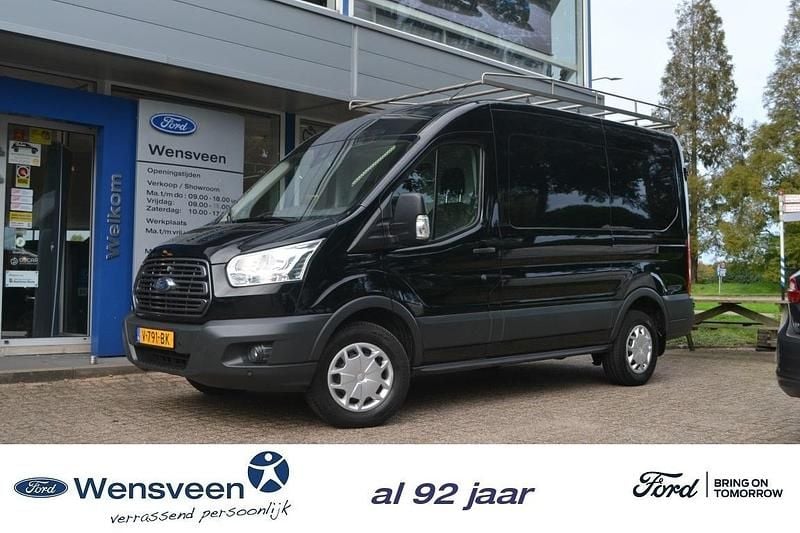 Zwart Gebruikt 2016 Ford Transit Trend Van | € 14.519 (Eerlijke prijs) - Afbeelding 1/4