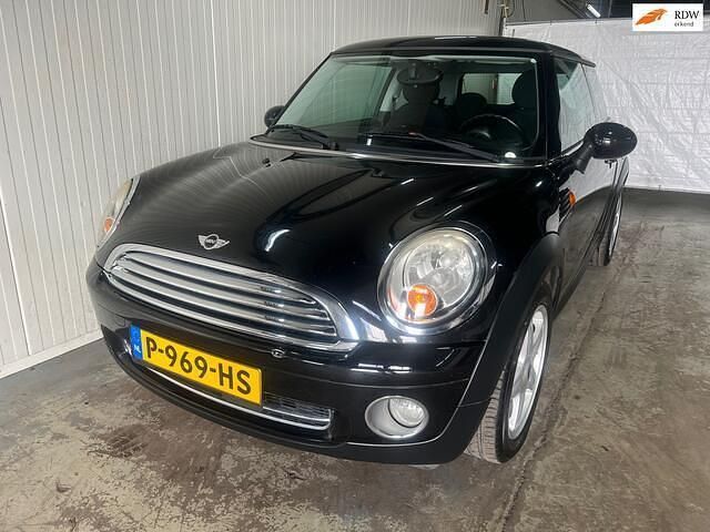 Zwart Gebruikt 2010 Mini Cooper Chili Hatchback | € 3.750 (Goede deal) - Afbeelding 1/4