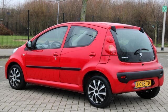 Occasion Peugeot 107 68 PK (50 kW) 2009 Rood Hatchback