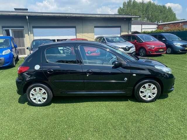 Occasion Peugeot 206 58 PK (42 kW) 2012 Zwart Sedan