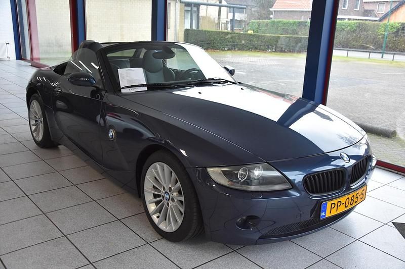 Blauw Gebruikt 2005 BMW Z4 Cabriolet | € 8.995 - Afbeelding 1/1