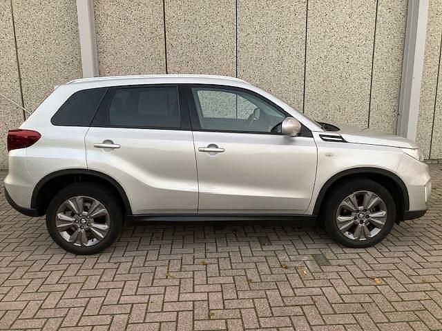 Occasion Suzuki Vitara 112 PK (82 kW) 2020 Grijs SUV