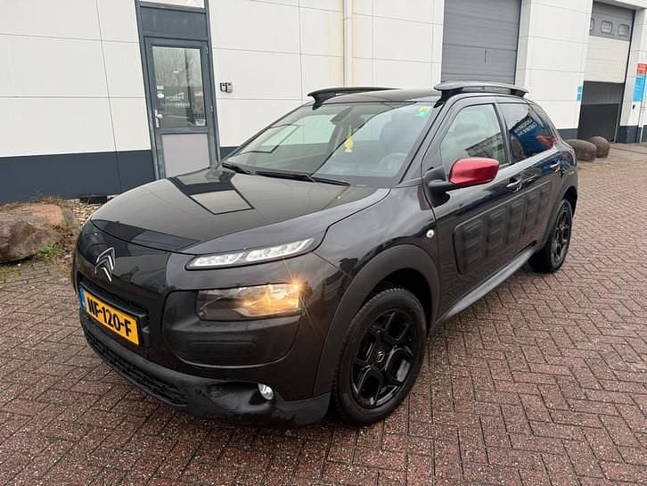 Occasion 2017 Citroën C4 Cactus Hatchback | € 4.999 (Goede deal) - Afbeelding 1/4