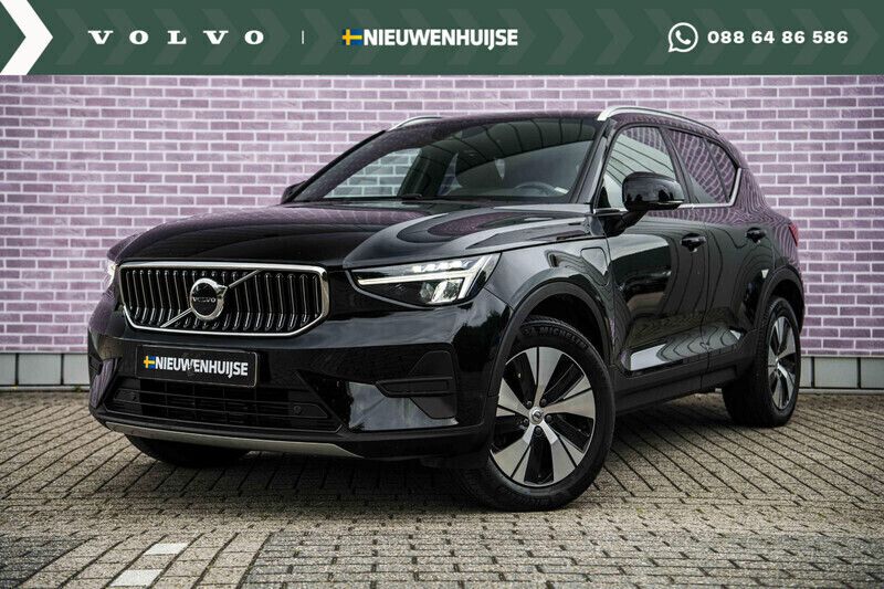 Zwart Gebruikt 2023 Volvo XC40 Core SUV | € 34.399 (Goede deal) - Afbeelding 1/4