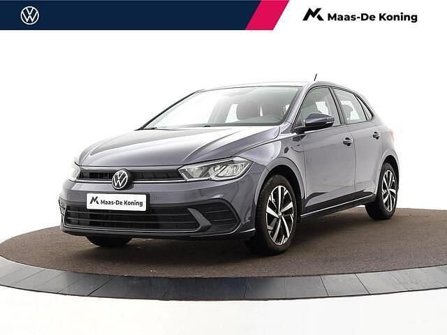 Grijs Occasion 2021 VW Polo Life Hatchback | € 16.880 (Eerlijke prijs) - Afbeelding 1/4
