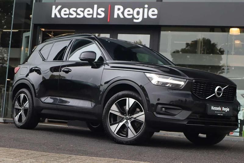 Zwart Gebruikt 2022 Volvo XC40 Ultimate SUV | € 39.950 - Afbeelding 1/4