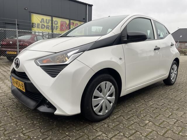 Wit Gebruikt 2019 Toyota Aygo Hatchback | € 5.899 (Goede deal) - Afbeelding 1/4