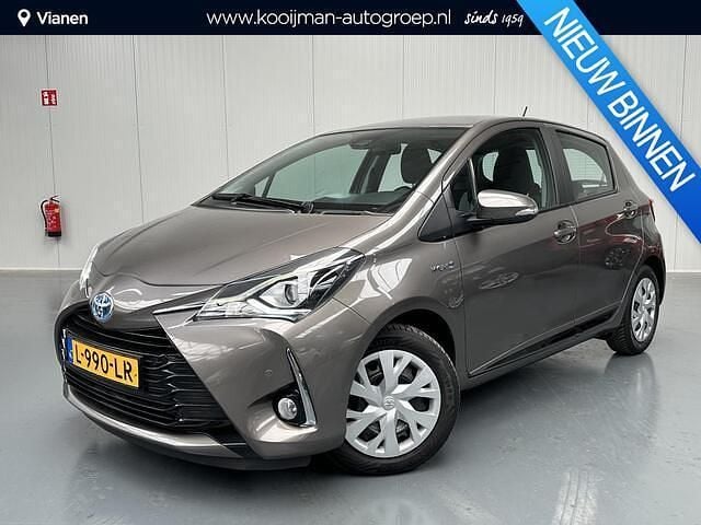 Bruin Gebruikt 2017 Toyota Yaris Design Hatchback | € 14.950 (Eerlijke prijs) - Afbeelding 1/4