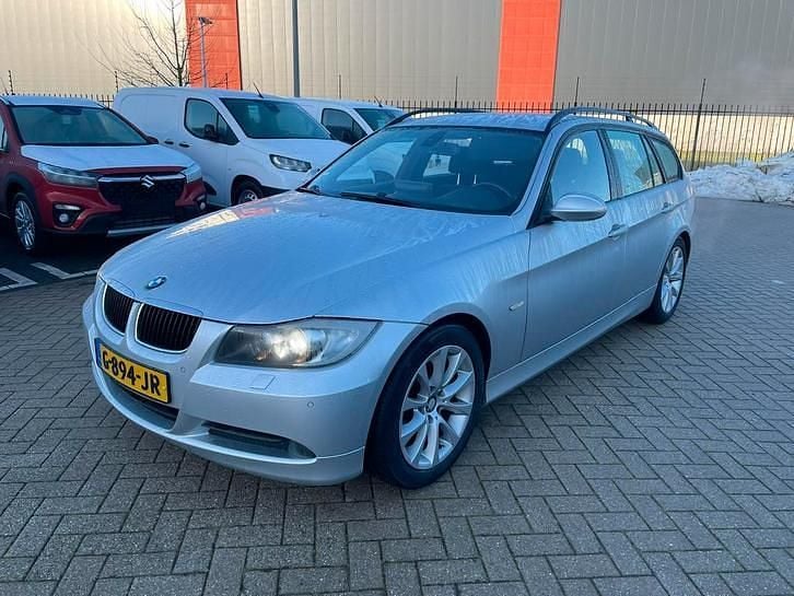 Occasion 2008 BMW 320 Stationwagen | € 5.000 (Eerlijke prijs) - Afbeelding 1/4
