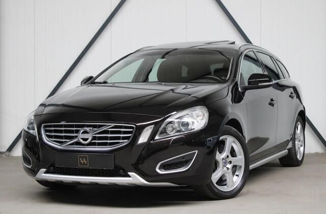 Zwart Gebruikt 2011 Volvo V60 Summum Stationwagen | € 14.999 (Duur) - Afbeelding 1/3