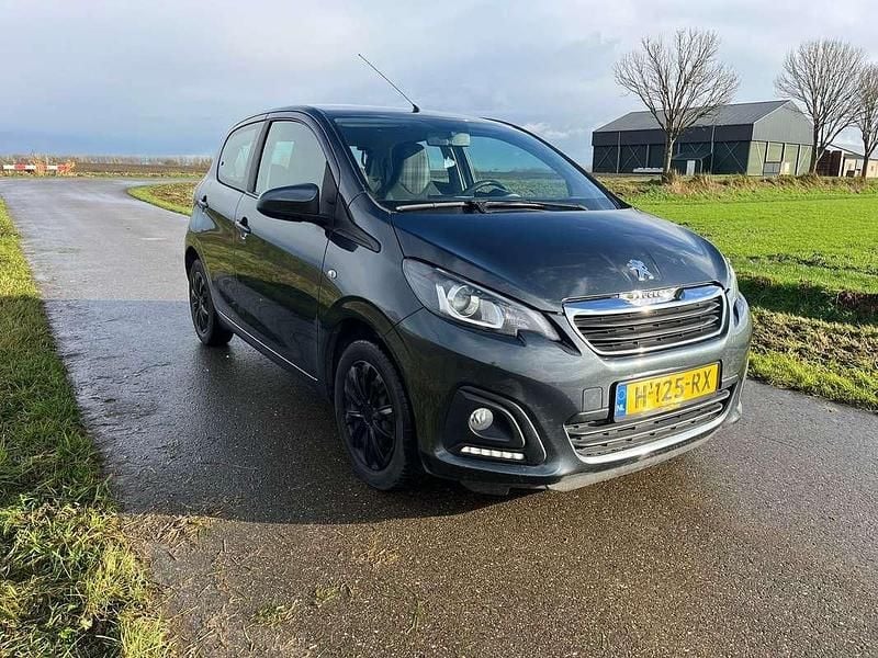 Grijs Gebruikt 2020 Peugeot 108 Active Hatchback | € 6.300 (Goede deal) - Afbeelding 1/4