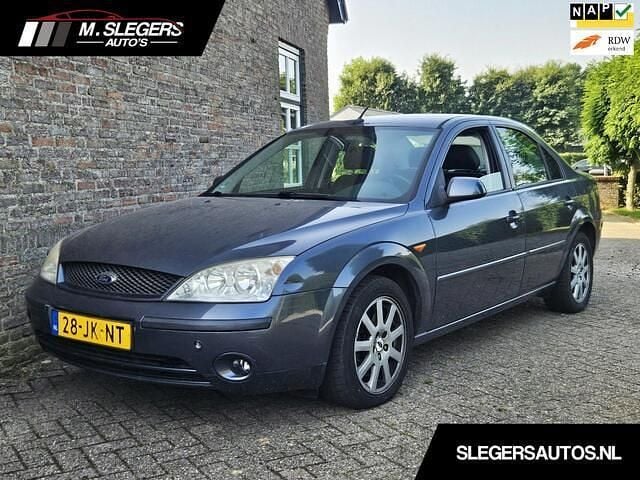 Grijs Gebruikt 2002 Ford Mondeo Collection Sedan | € 1.499 (Goede deal) - Afbeelding 1/4