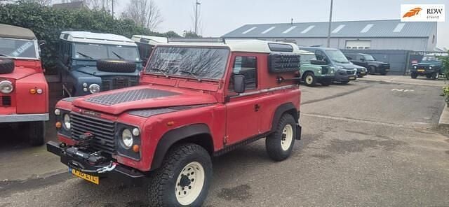 Rood Occasion 1985 Land Rover Defender Hatchback | € 27.500 - Afbeelding 1/4