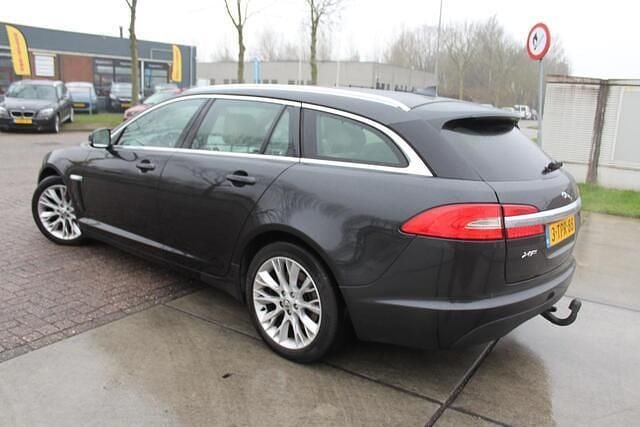 Occasion Jaguar XF Sportbrake Business Edition 200 PK (147 kW) 2013 Grijs (metallic) Stationwagen