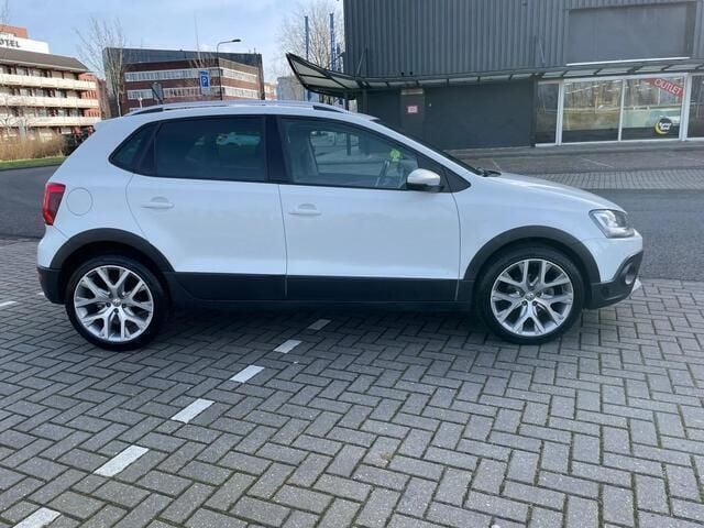 Occasion VW Polo Cross 90 PK (66 kW) 2015 Wit Hatchback