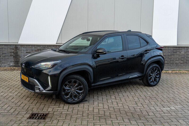 Gebruikt 2023 Toyota Yaris Hybrid X-plore | € 30.699 (Eerlijke prijs) - Afbeelding 1/1