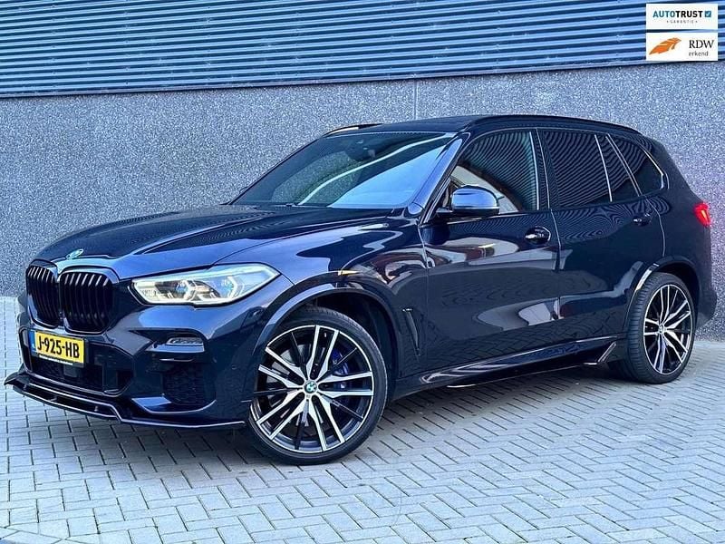 Zwart Gebruikt 2019 BMW X5 Executive SUV | € 51.950 (Iets duurder) - Afbeelding 1/4