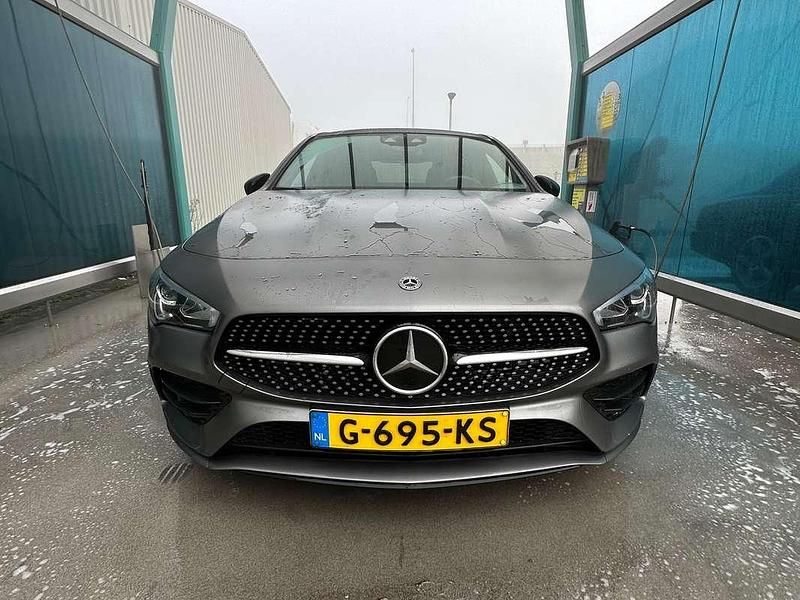 Zwart Gebruikt 2019 Mercedes CLA200 Business Sedan | € 32.000 - Afbeelding 1/4