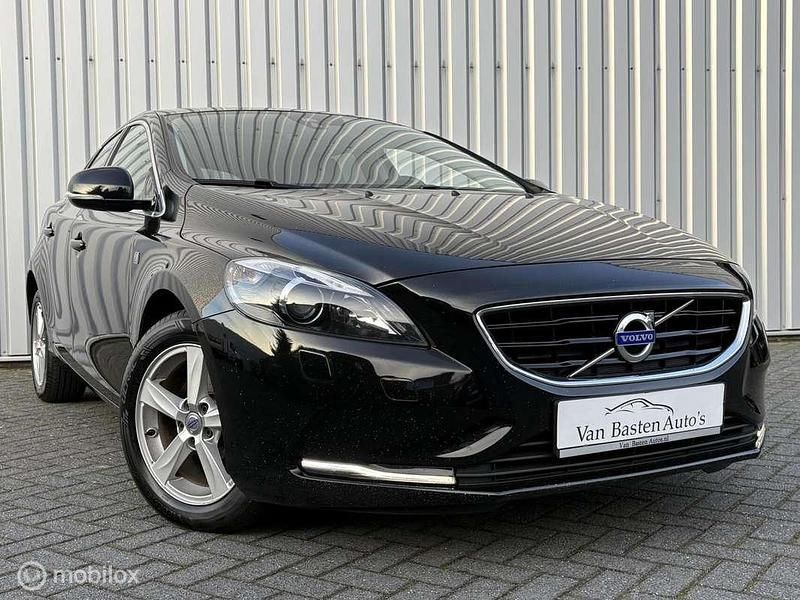 Occasion Volvo V40 Ocean Race 120 PK (88 kW) 2015 Zwart Hatchback