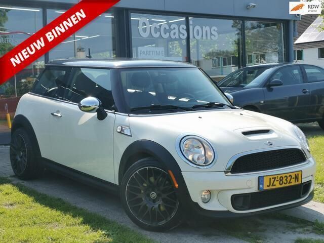 Wit Gebruikt 2013 Mini Cooper S Coupé Coupé | € 8.999 - Afbeelding 1/4