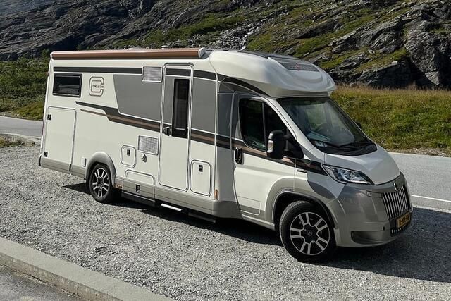 Wit Gebruikt 2022 Fiat Ducato Van | € 129.500 - Afbeelding 1/4