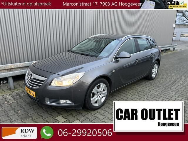 Grijs, metallic lak Gebruikt 2009 Opel Insignia Edition Stationwagen | € 3.750 (Eerlijke prijs) - Afbeelding 1/4