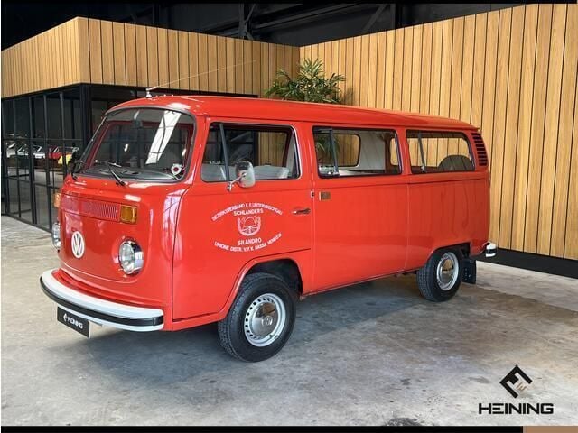 Rood Gebruikt 1975 VW T2 Van | € 37.950 - Afbeelding 1/4
