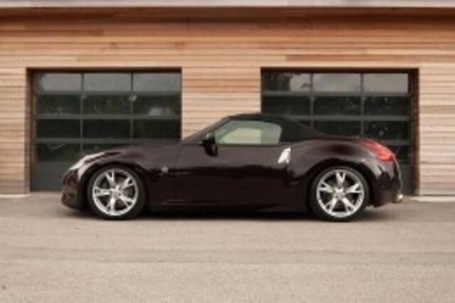 Paars Gebruikt 2010 Nissan 370Z Cabriolet | € 24.950 - Afbeelding 1/4