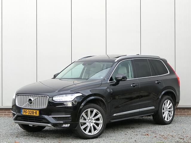 Zwart Gebruikt 2017 Volvo XC90 Inscription SUV | € 34.999 (Goede deal) - Afbeelding 1/4
