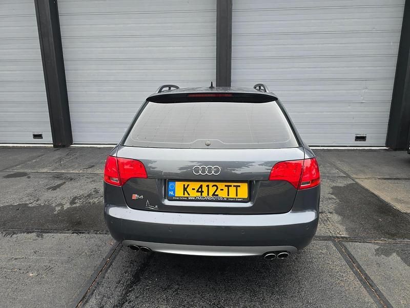 Occasion Audi A4 345 PK (253 kW) 2005 Grijs Stationwagen