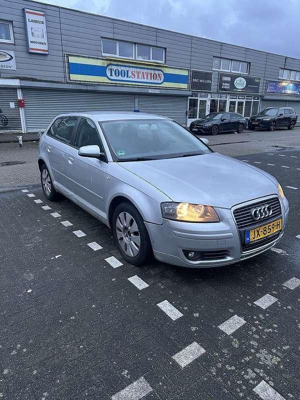 Occasion Audi A3 Attraction 116 PK (85 kW) 2007 Grijs Hatchback