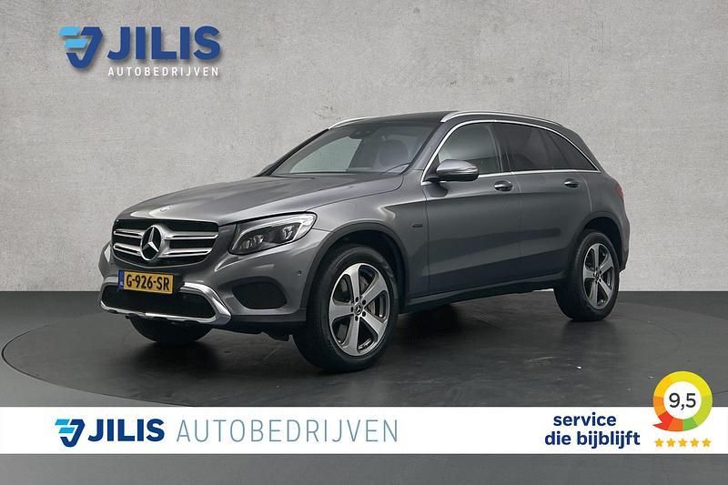 Grijs Gebruikt 2019 Mercedes GLC350 Premium Plus SUV | € 30.850 (Eerlijke prijs) - Afbeelding 1/3