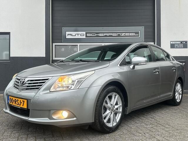 Grijs Gebruikt 2011 Toyota Avensis Business Edition Sedan | € 8.995 (Iets duurder) - Afbeelding 1/4