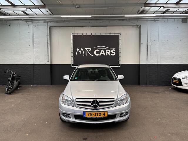 Grijs Gebruikt 2008 Mercedes C180 Avantgarde Sedan | € 6.950 (Eerlijke prijs) - Afbeelding 1/4