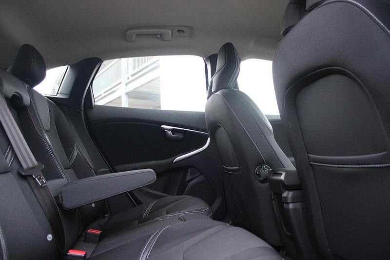 Occasion Volvo V40 Performance 123 PK (90 kW) 2020 Grijs Hatchback