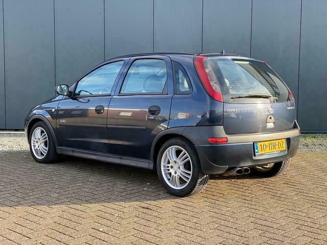 Occasion Opel Corsa Elegance 90 PK (66 kW) 2001 Blauw Hatchback